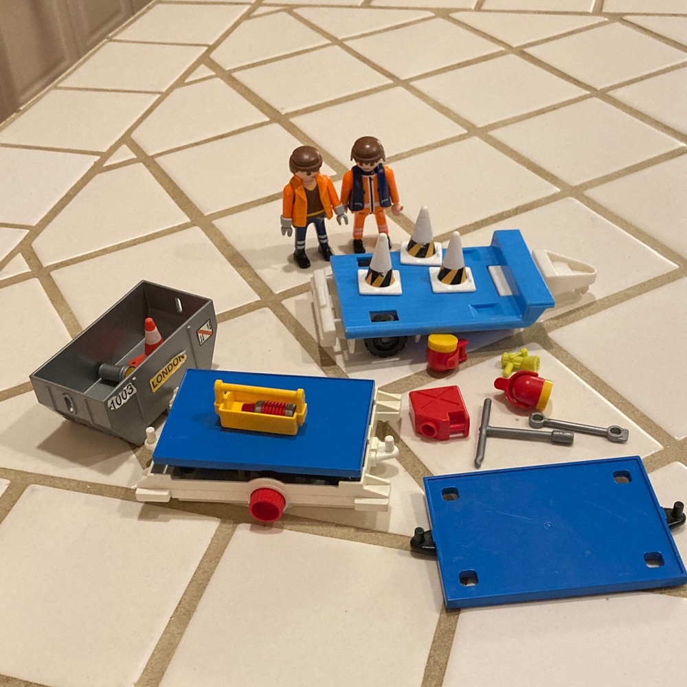 Classic Playmobil landing crew set